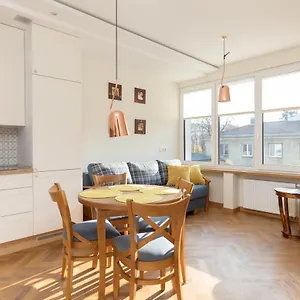 Piekna 2-bedroom Варшава